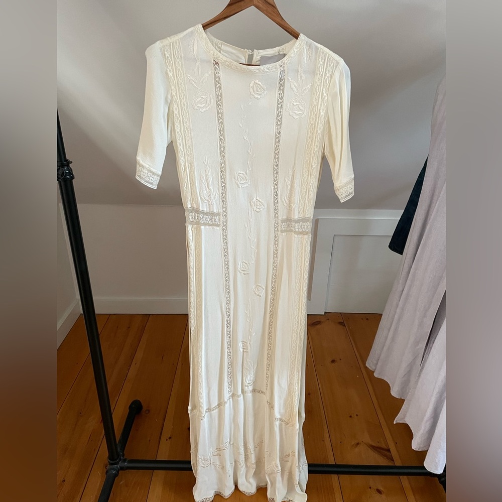 ASOS Lace Maxi Dreas